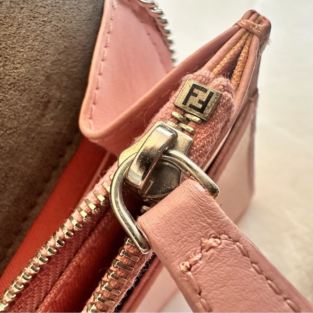 Fendi Vitello Century Hypnoteyes  Wallet on Chain - Picture 11 of 13